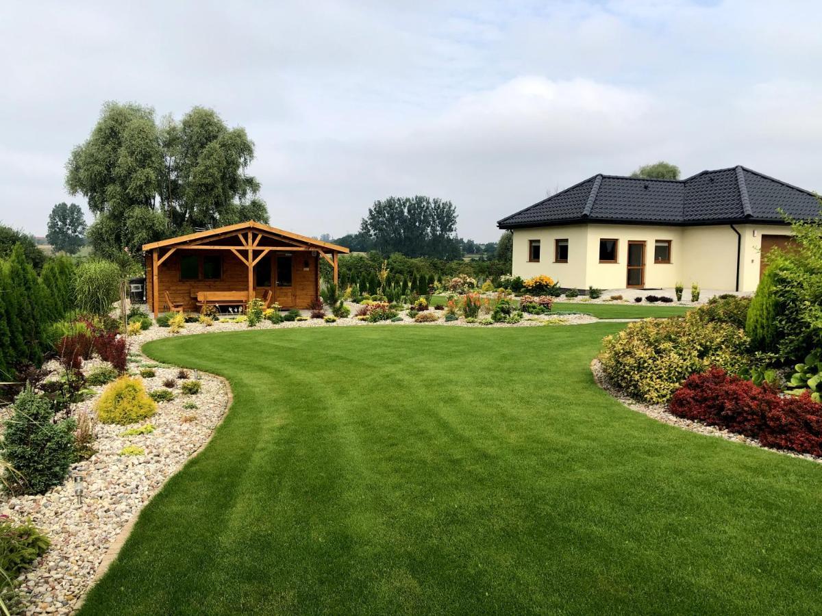 Zajazd Gosciniec Nowosiolki-Kolonia Exteriör bild